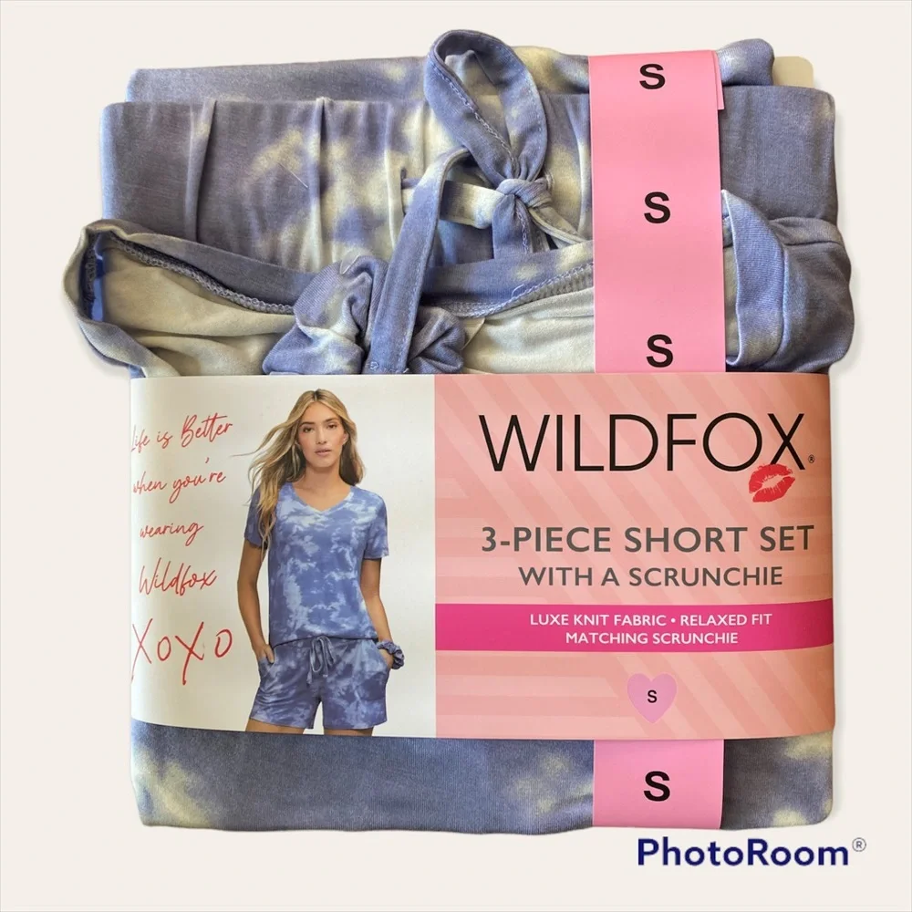 NWT WILDFOX Luxe Knit Relaxed fit 3 piece short set - Picture 2 of 6